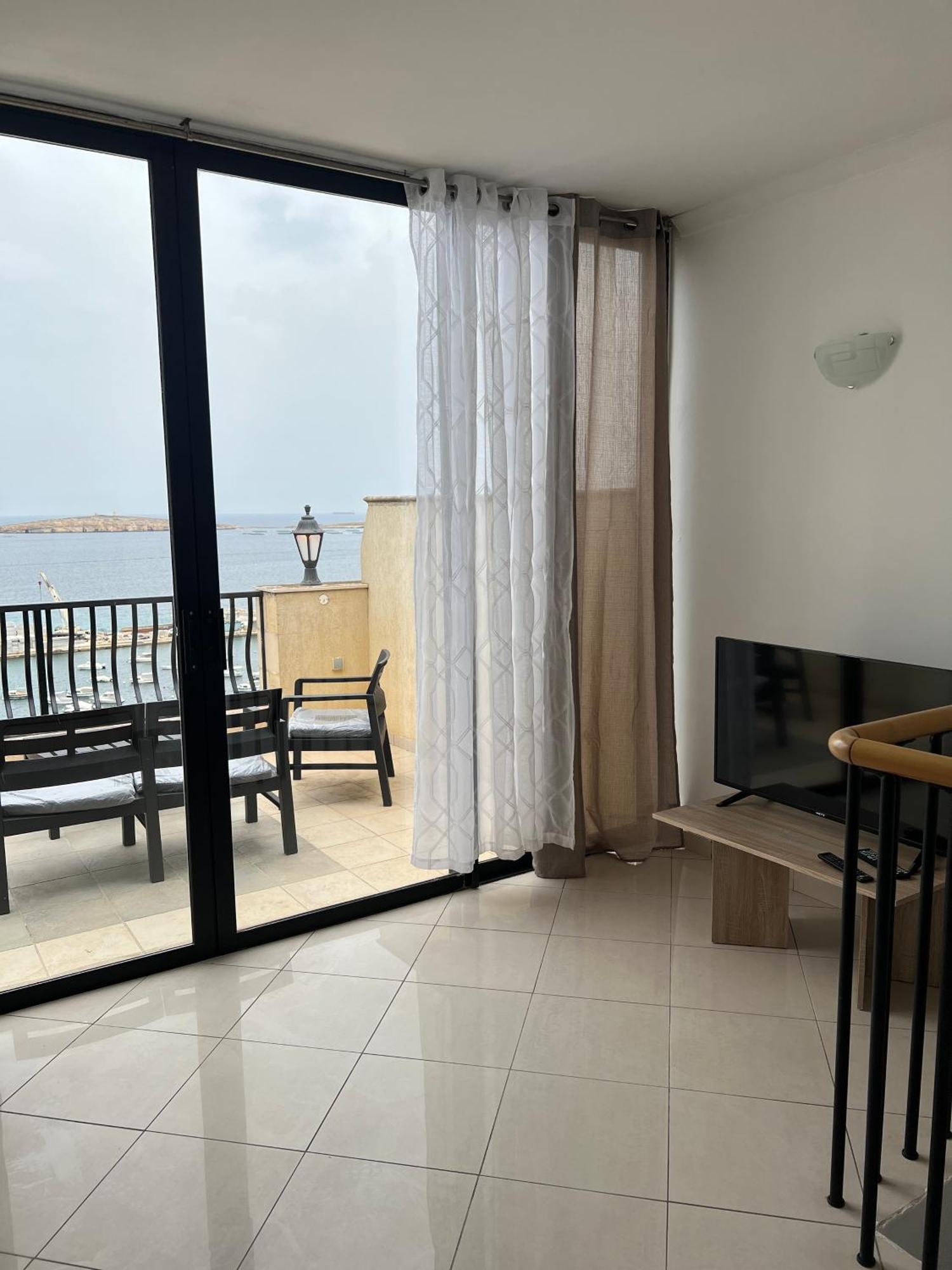 Sea View Penthouse Apartment St. Paul's Bay Exterior foto